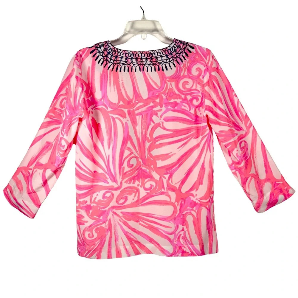 LILLY PULITZER Amelia Island Silk Tunic Pink Coral Navy Split Neckline Sz Small - Picture 2 of 10